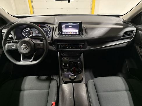 Used 2024 Nissan Rogue S image 10