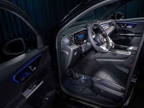 New 2026 Mercedes-Benz GLC 300 image 10