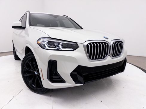 Used 2024 BMW X3 sDrive30i w/ Premium Package image 8