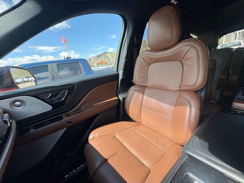 Used 2020 Lincoln Aviator Reserve w/ Equipment Group 201A image 23