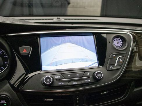 Used 2020 Buick Envision Premium image 36
