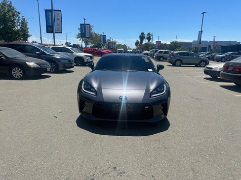 Used 2025 Toyota GR86 Premium w/ ALL Weather Mat Package (TMS) RWD image 1