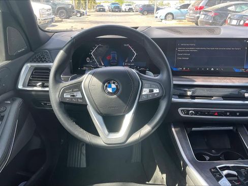 Used 2024 BMW X5 xDrive40i image 8