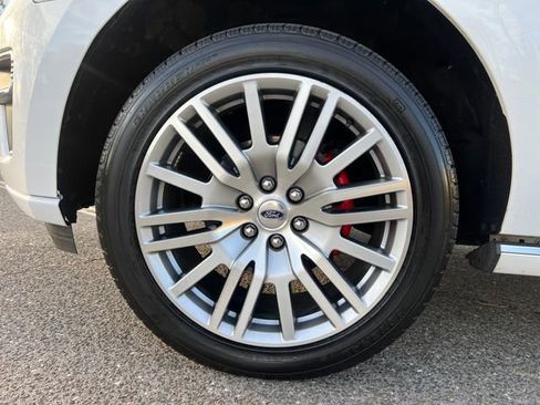 Certified 2023 Ford Expedition Platinum image 16