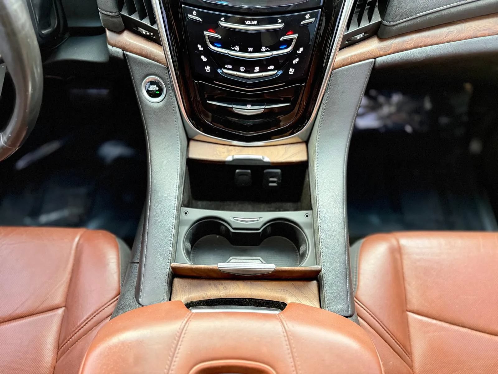 Used 2015 Cadillac Escalade ESV Premium AWD/4WD image 25