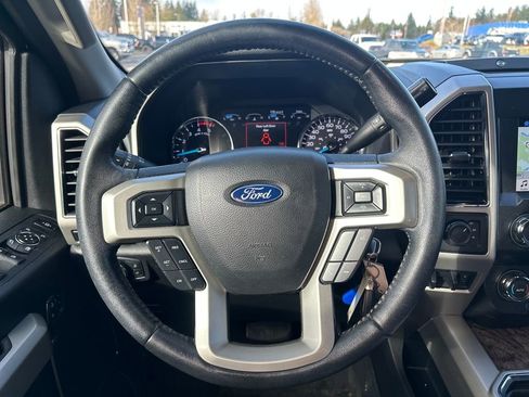 Certified 2019 Ford F350 Lariat image 21