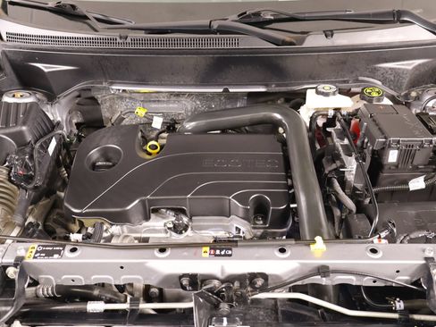 Used 2024 Chevrolet Equinox LS FWD image 18