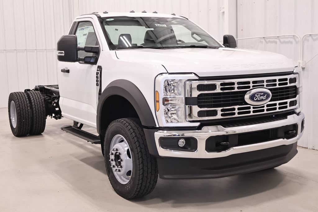 New 2026 Ford F600 4x4 Regular Cab Super Duty w/ XL Chrome Package image 3