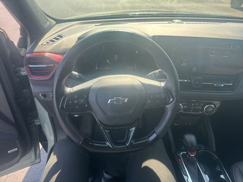 Used 2024 Chevrolet TrailBlazer RS w/ Convenience Package AWD/4WD image 10