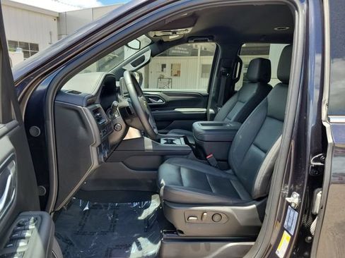 Certified 2023 Chevrolet Suburban LT w/ Luxury Package RWD image 20