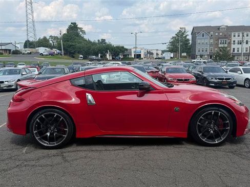 Used 2016 Nissan 370Z NISMO RWD image 4