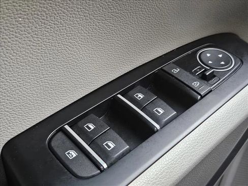 Used 2025 Kia Soul LX w/ LX Technology Package image 16