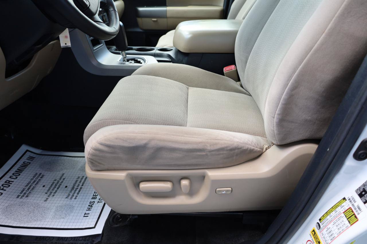 Used 2013 Toyota Sequoia SR5 RWD image 7
