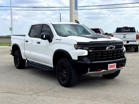 Used 2024 Chevrolet Silverado 1500 ZR2 w/ Technology Package image 5