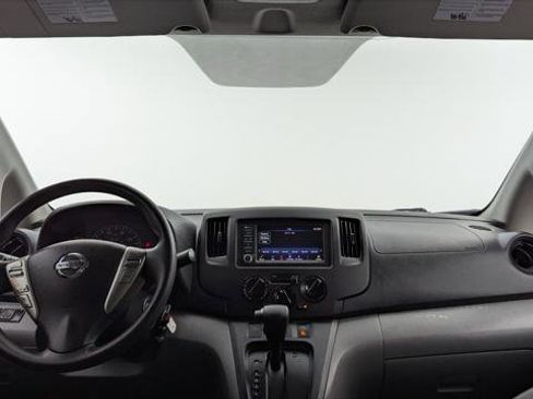 Used 2020 Nissan NV200 SV image 23