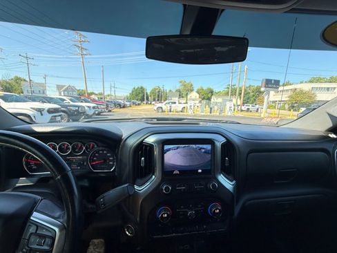 Used 2019 Chevrolet Silverado 1500 RST w/ All-Star Edition AWD/4WD image 2