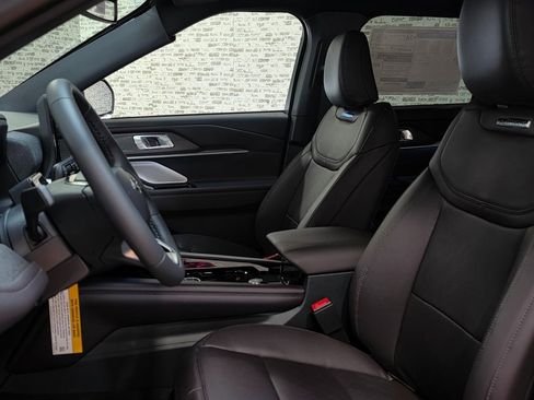 New 2026 Ford Explorer Platinum image 20