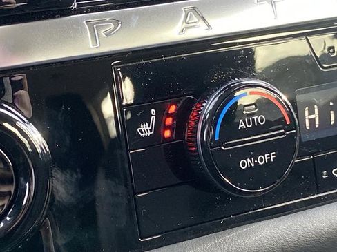 New 2026 Nissan Pathfinder SL image 8