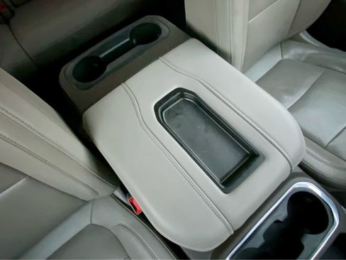 Used 2020 Chevrolet Silverado 1500 LT Trail Boss image 30