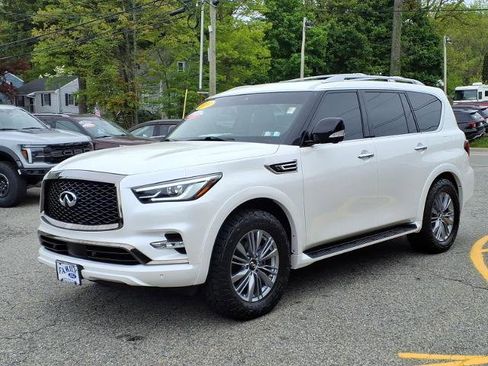 Used 2024 INFINITI QX80 Premium Select w/ All-Season Package AWD/4WD image 3