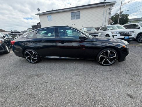 Used 2018 Honda Accord Sport image 4