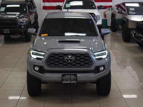 Used 2021 Toyota Tacoma TRD Sport w/ Technology Package image 4