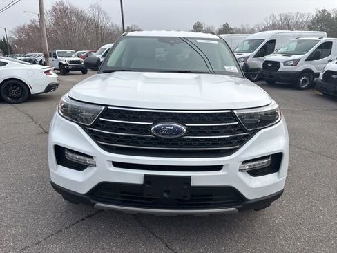 Certified 2024 Ford Explorer XLT w/ Equipment Group 202A AWD/4WD image 11