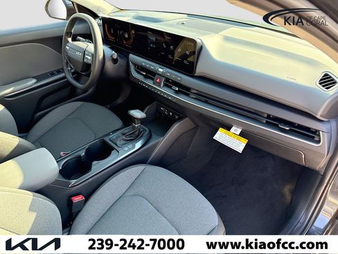 New 2025 Kia K4 LXS image 13