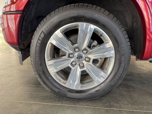 Used 2019 Ford F150 Platinum w/ Equipment Group 701A Luxury image 10