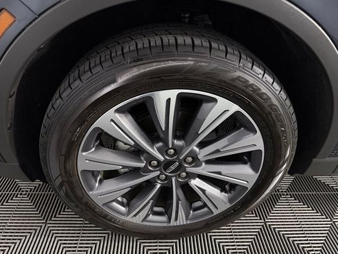 Used 2022 Lincoln Corsair Reserve w/ Equipment Group 201A FWD image 12