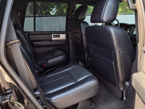 Used 2017 Ford Expedition Limited RWD image 24