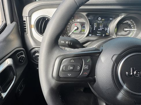 Used 2025 Jeep Wrangler Unlimited Sport S 4xe image 22