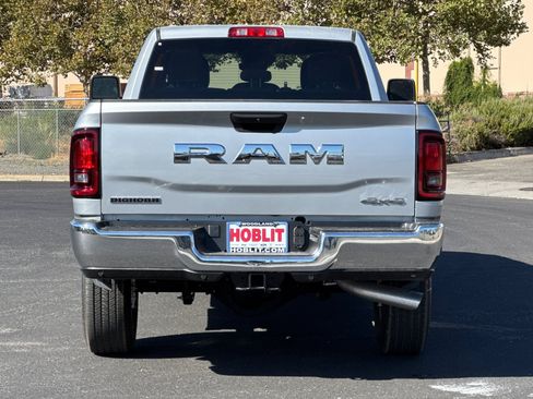 New 2026 RAM 3500 Big Horn AWD/4WD image 4