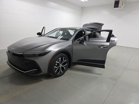 New 2026 Toyota Crown XLE image 10