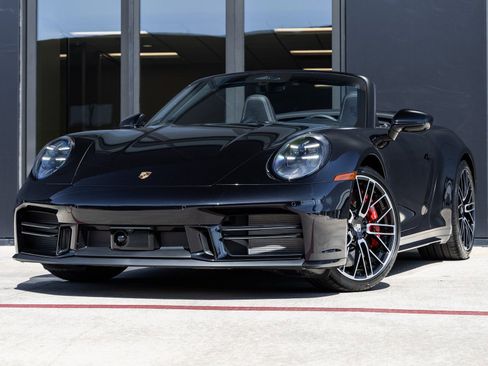 New 2026 Porsche 911 Carrera 4S image 1
