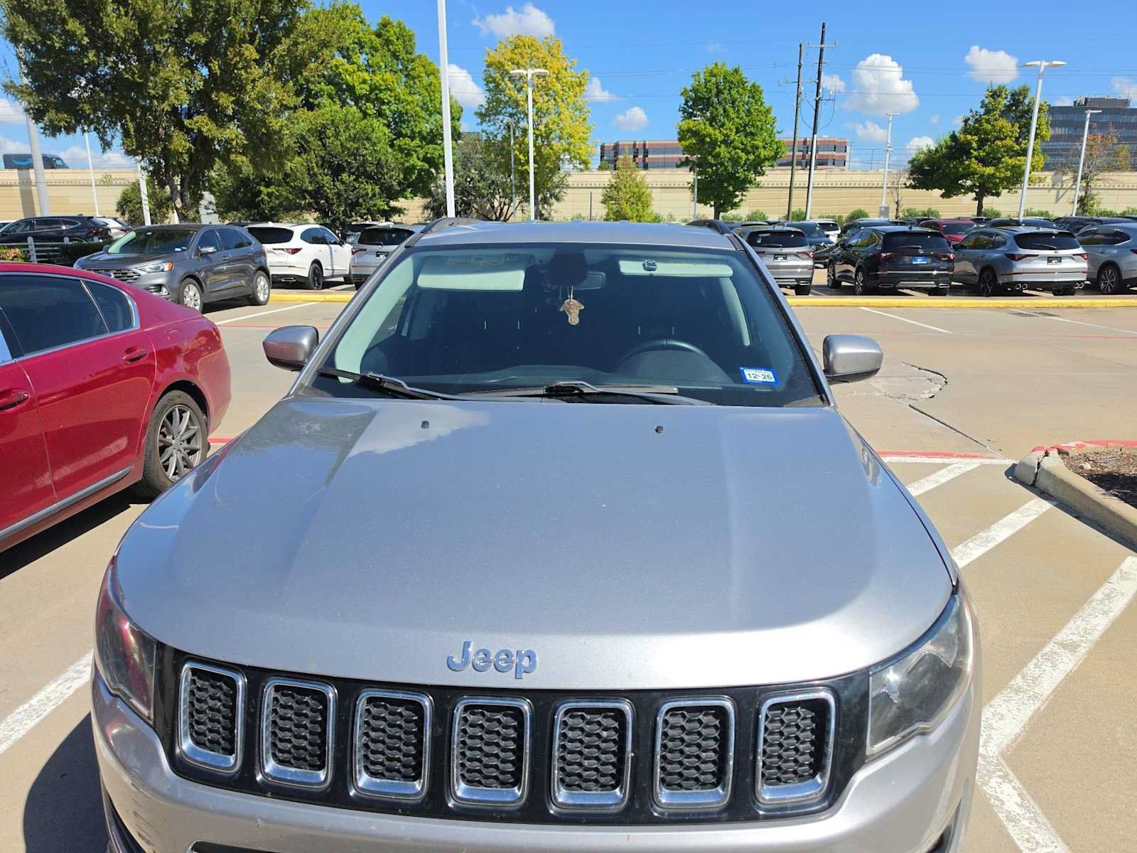 Used 2019 Jeep Compass Latitude w/ Popular Equipment Group FWD image 2