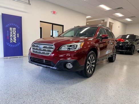 Used 2017 Subaru Outback 2.5i Limited image 3