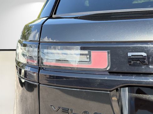 Certified 2026 Land Rover Range Rover Velar Dynamic SE AWD/4WD image 10