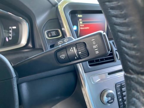 Used 2017 Volvo XC60 T5 Dynamic w/ Preferred Option Package FWD image 59