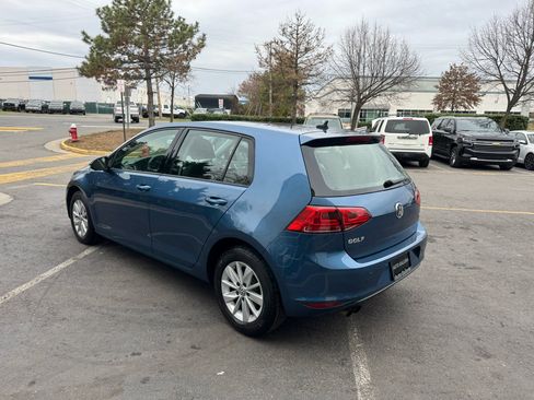 Used 2016 Volkswagen Golf S image 31