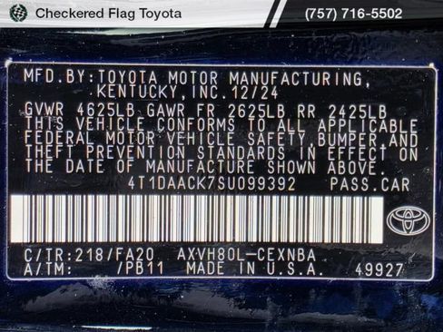 Used 2025 Toyota Camry LE FWD image 21