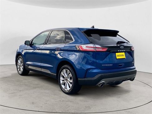 Used 2024 Ford Edge Titanium image 3