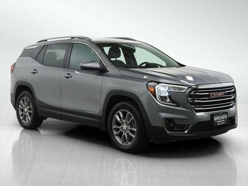 Used 2024 GMC Terrain SLT image 7