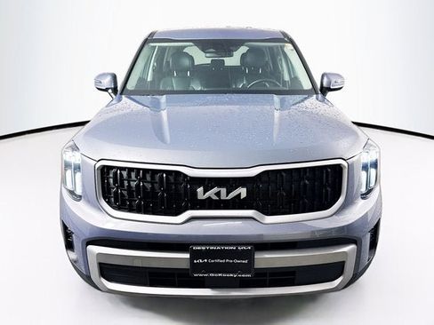 Certified 2023 Kia Telluride LX image 2