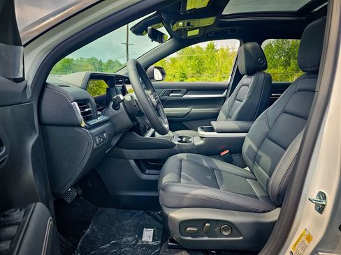 New 2027 GMC Terrain Elevation w/ Elevation Premium Package AWD/4WD image 13