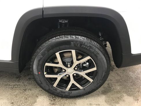 New 2025 Jeep Grand Cherokee L Limited image 51