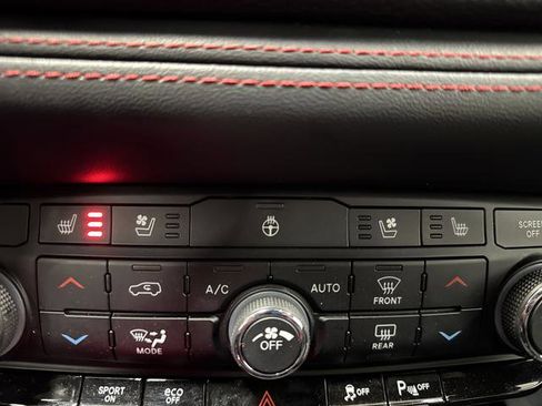 Used 2025 Dodge Durango R/T image 8