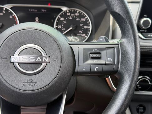 Used 2024 Nissan Rogue S AWD/4WD image 20