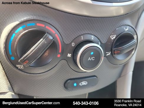 Used 2016 Hyundai Accent SE FWD image 26