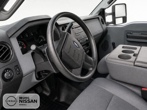 Used 2014 Ford F250 XL AWD/4WD image 4